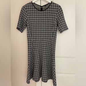Theory Nikay Black & White Houndstooth Short Sleeve A-Line Midi Dress, Size 6